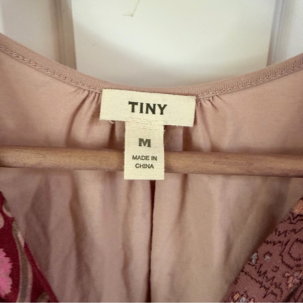 Anthropologie Women's Red and Pink Patterned Top - Picture 3 of 6